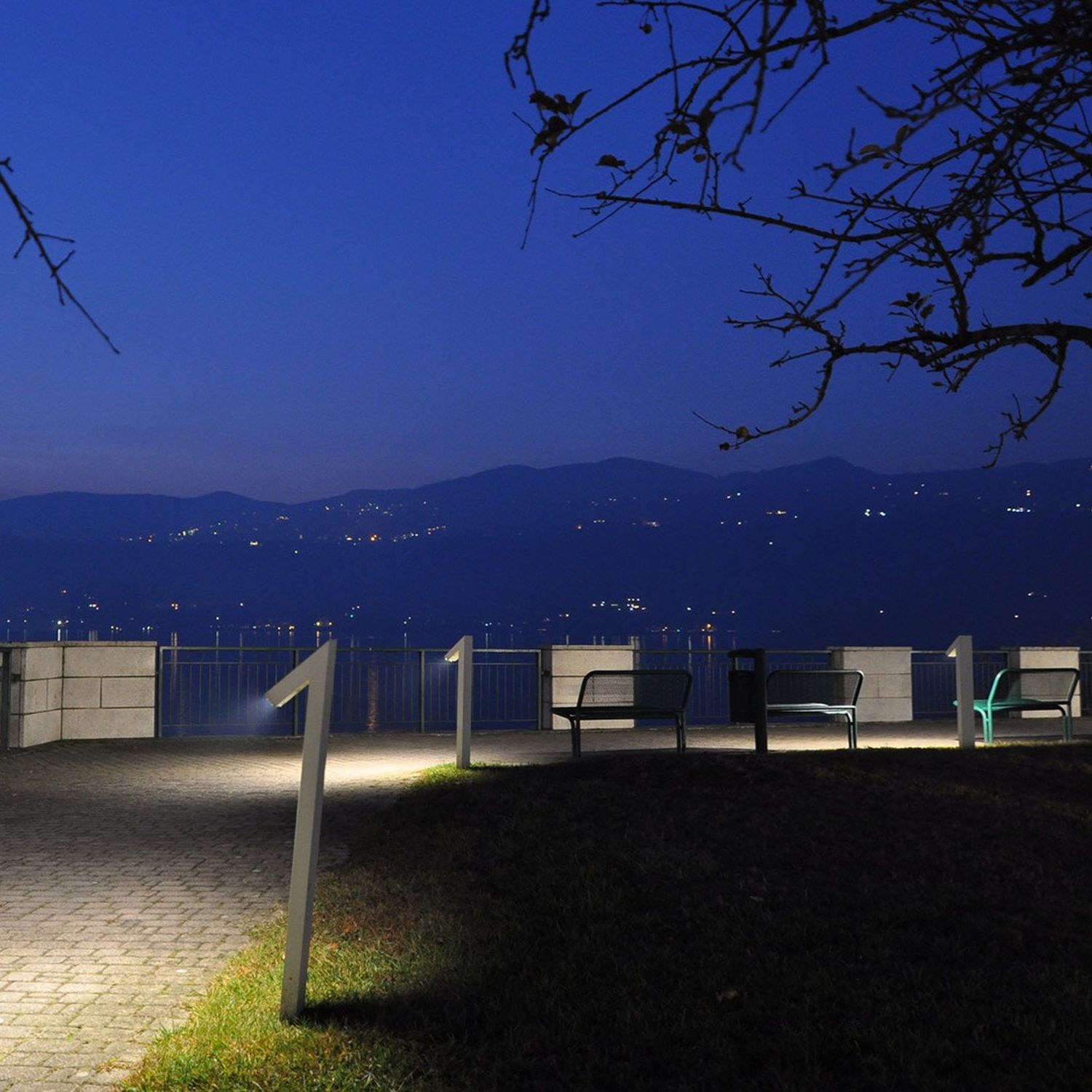 LED Außenleuchte IP65 CHILONE FLOOR von Artemide
