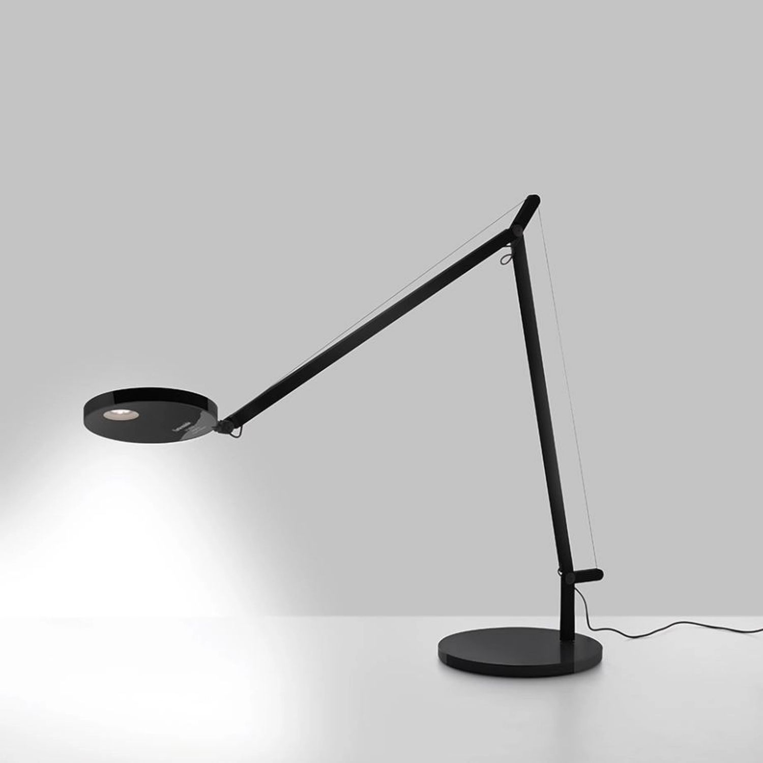 Tischfuß für DEMETRA von Artemide