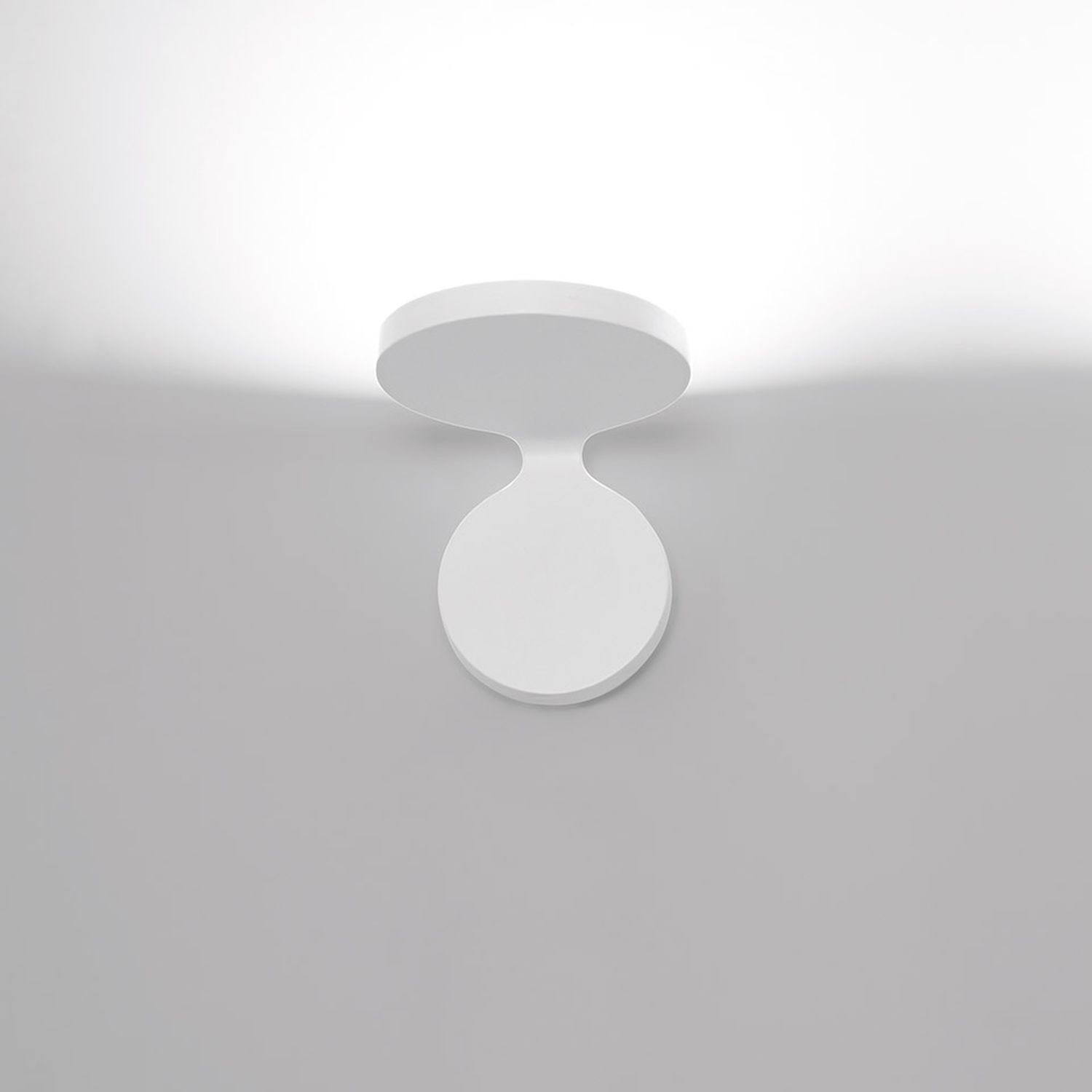 Rea 12 lampada parete di Artemide