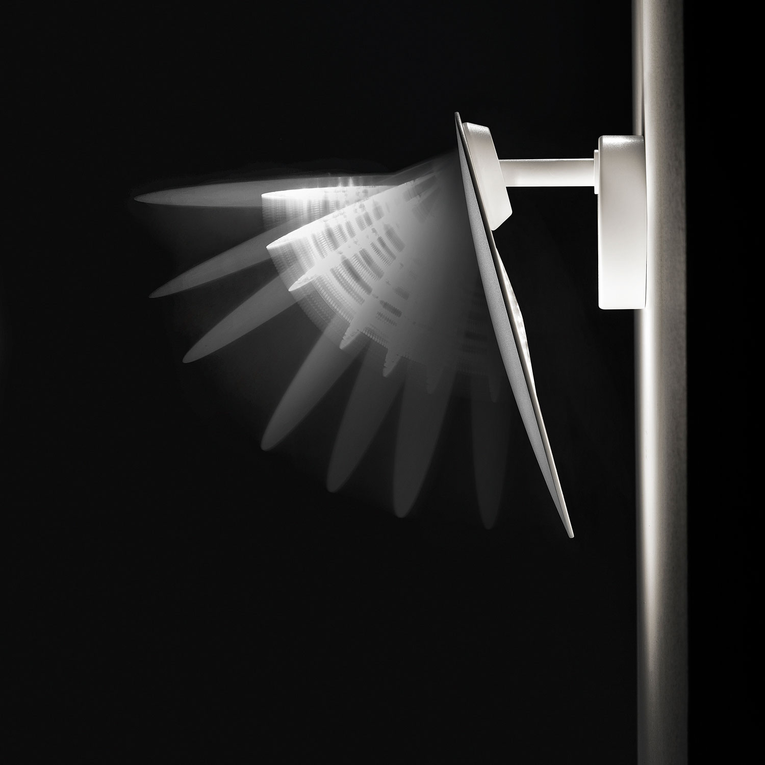 Puzzle Single Round LED Leuchte von Lodes