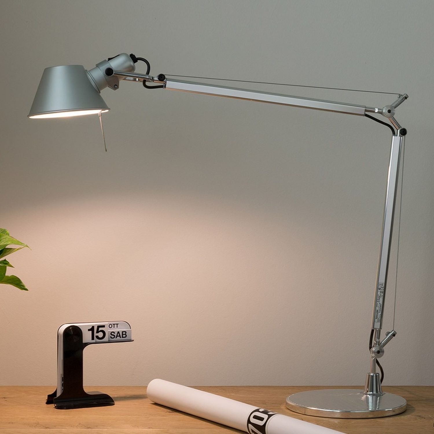 Tolomeo LED (body/shade) von Artemide