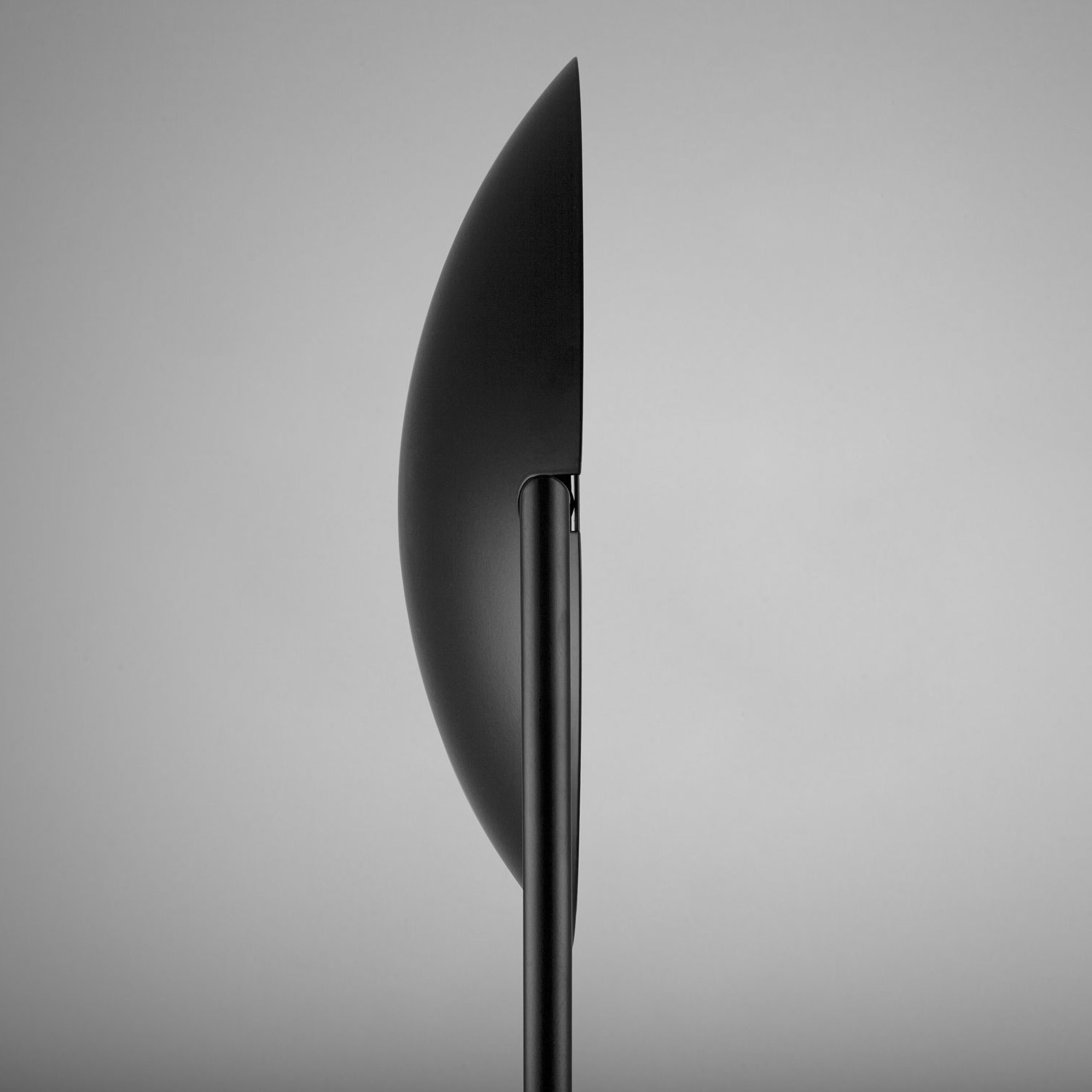 Victory LED Stehleuchte von Lumen Center Italia