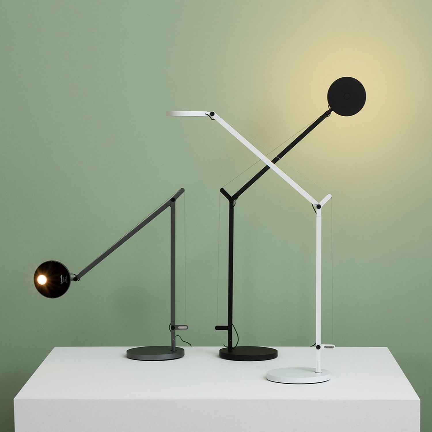 Tisch- und Wandlampe DEMETRA (body/shade) von Artemide