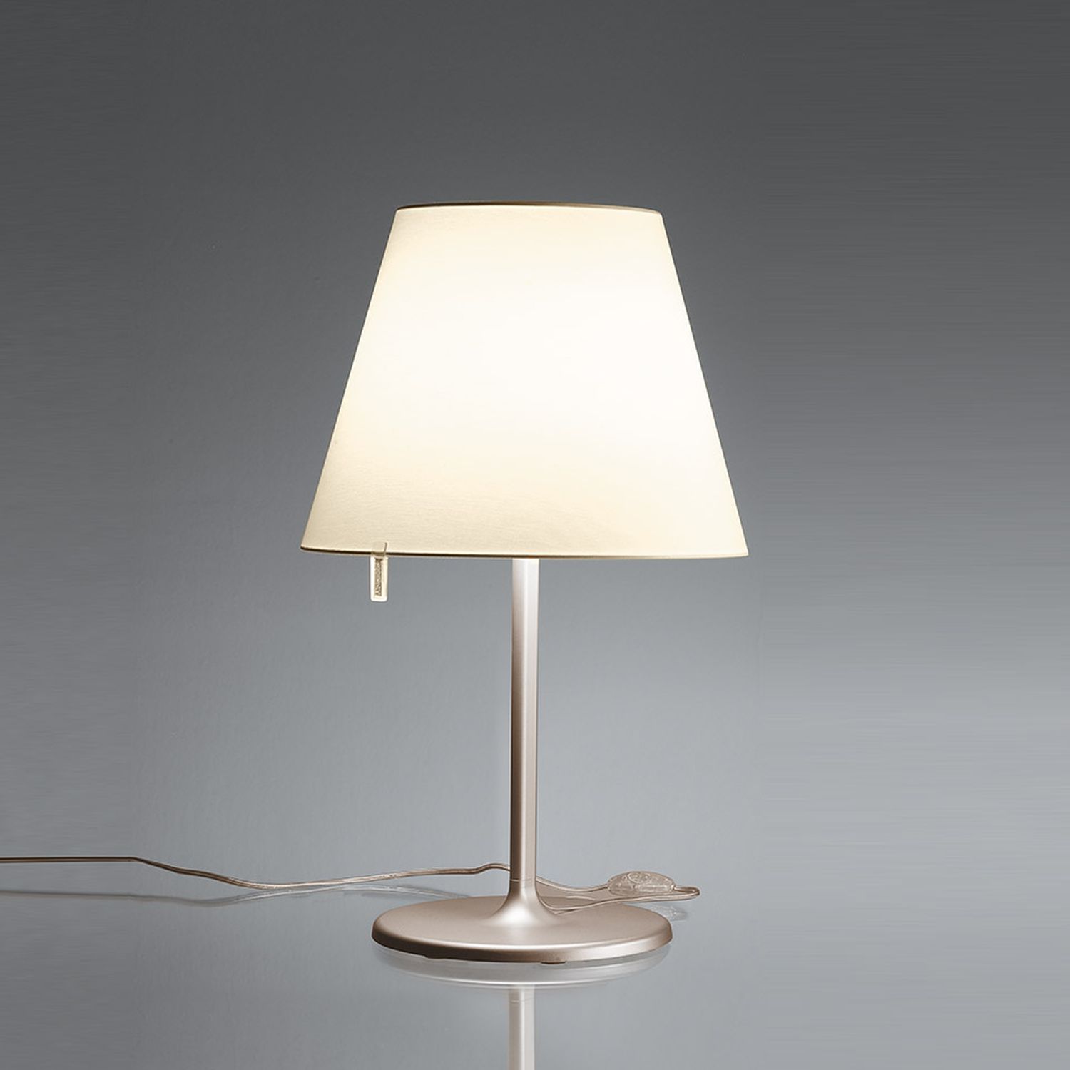 Melampo Tavolo Tischleuchte von Artemide