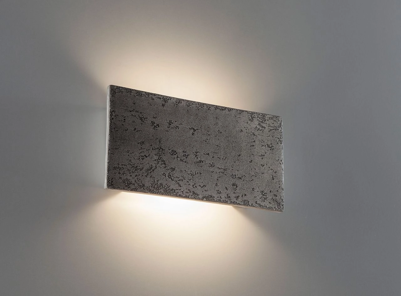 8673 ceramic wall lamp by Belfiore