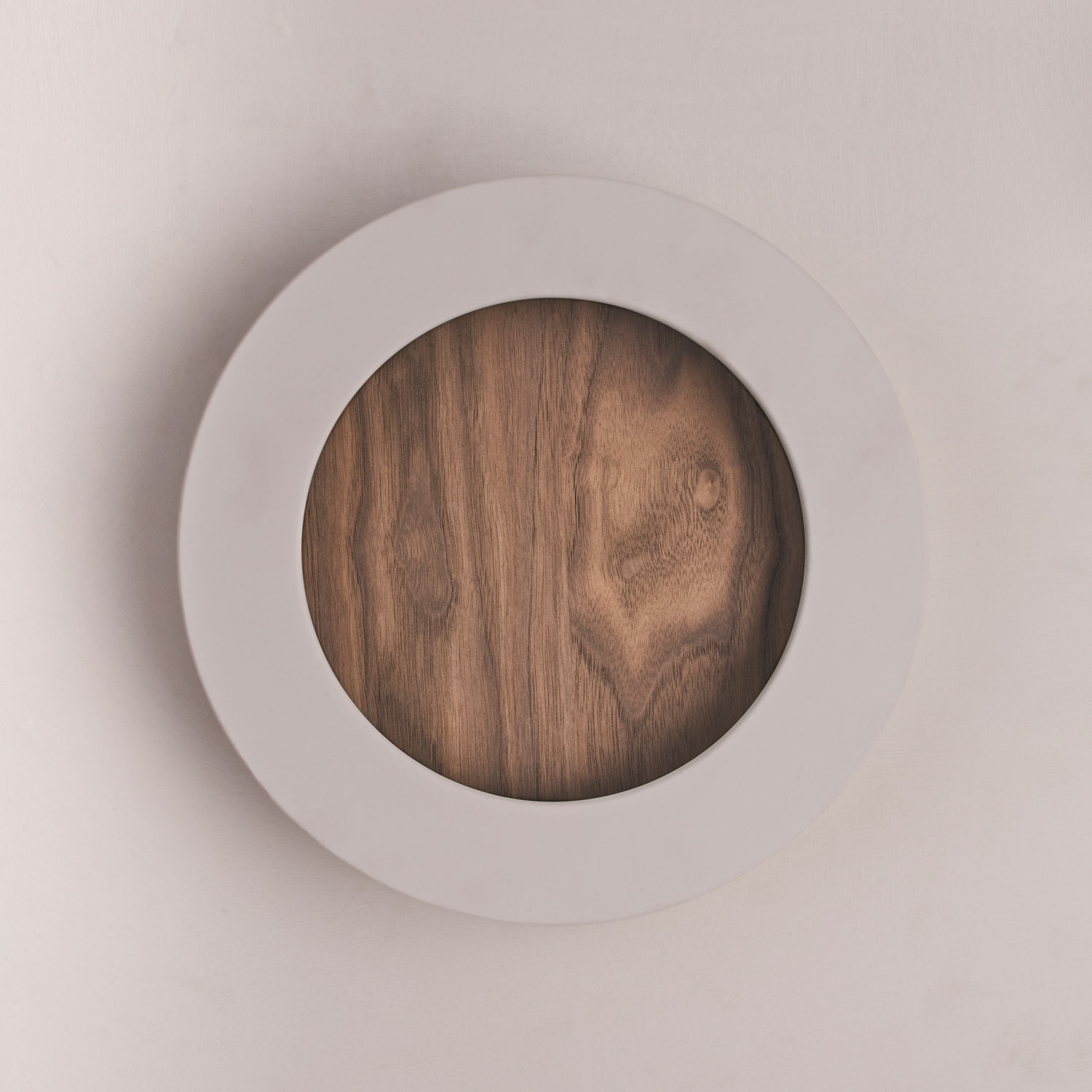 Vera applique in legno di Icone