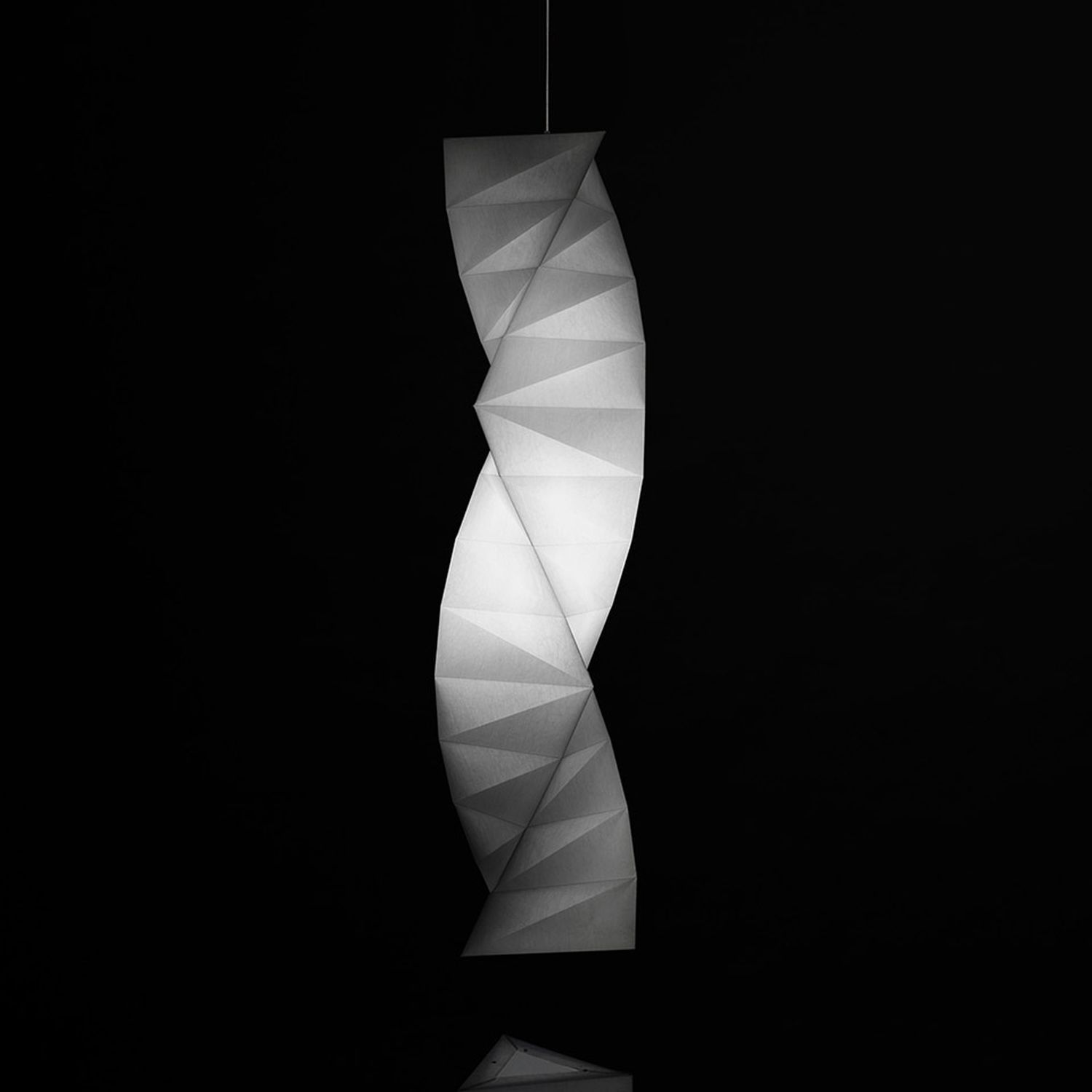 Tatsuno-Otoshigo "IN-EI“ Hängeleuchte von Artemide