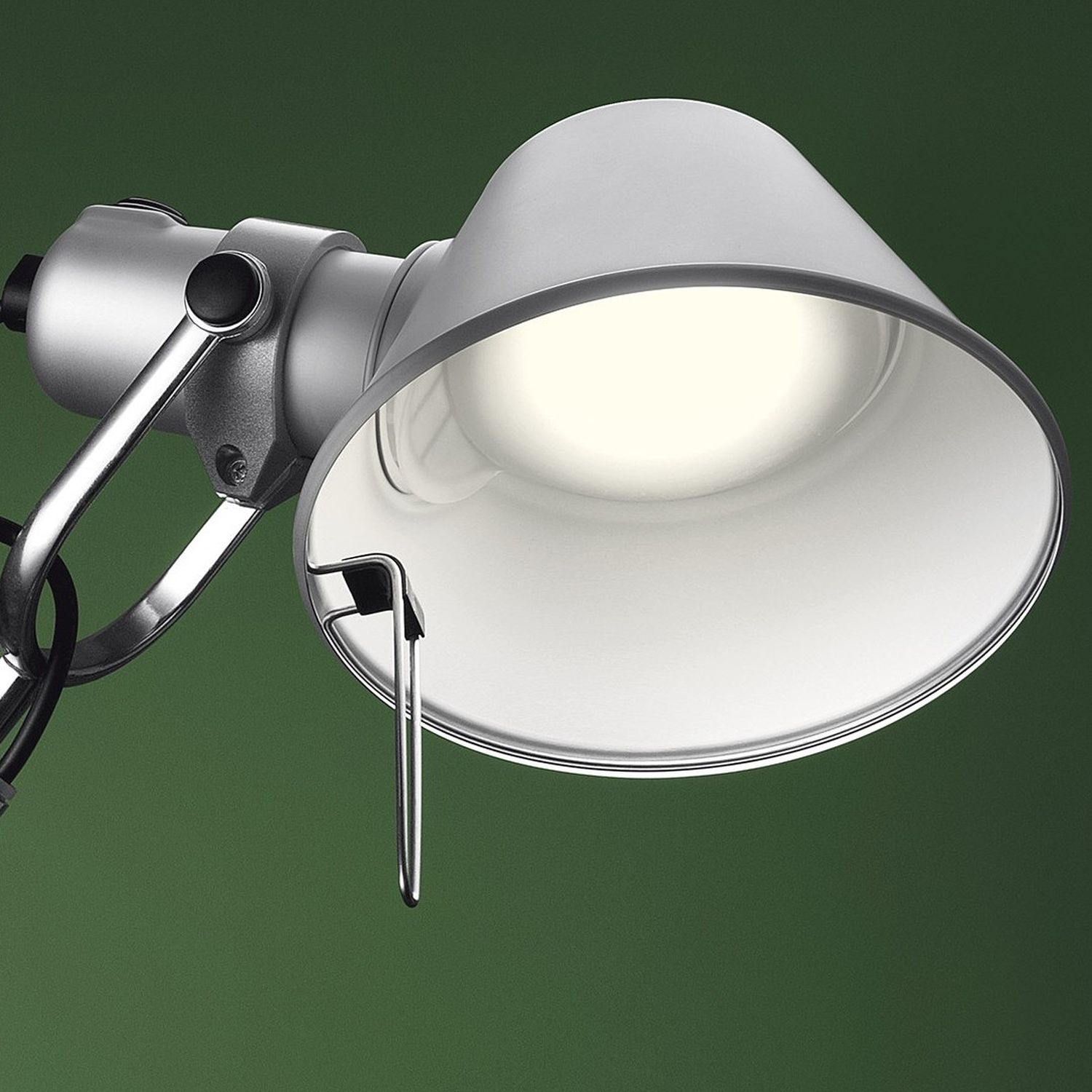 Tolomeo LED (body/shade) von Artemide