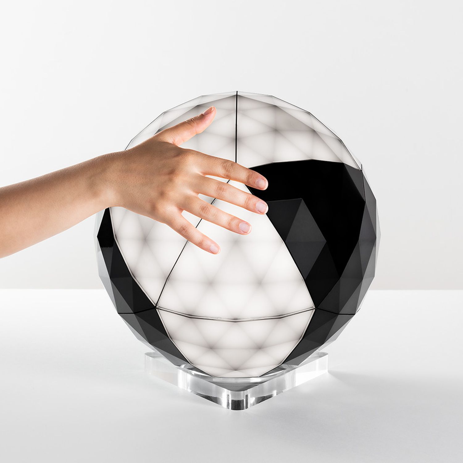 Huara LED Tischlampe von Artemide