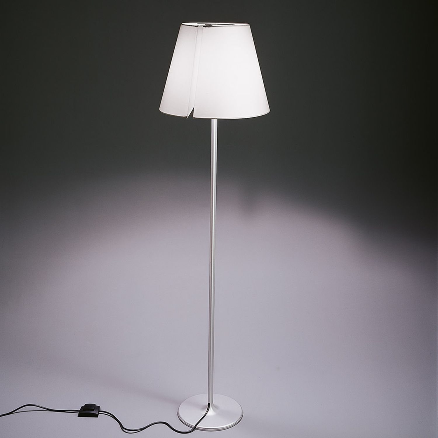 Stehleuchte MELAMPO FLOOR von Artemide