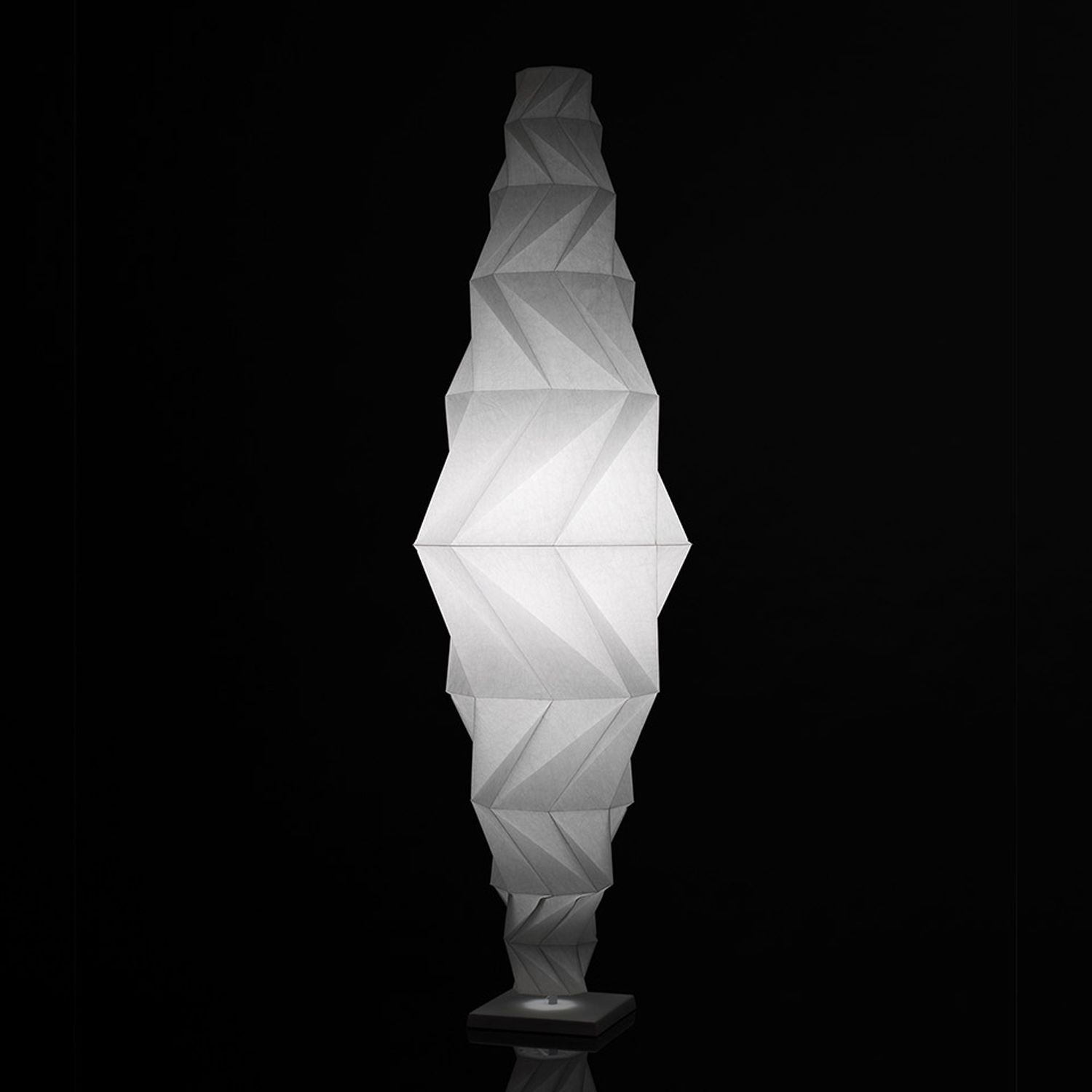 Minomushi "IN-EI“ Bodenleuchte von Artemide