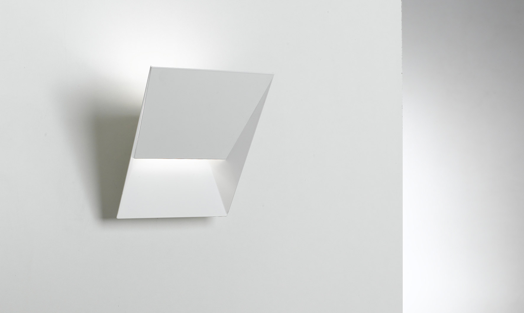 Mail S LED Wandleuchte von Lumen Center Italia