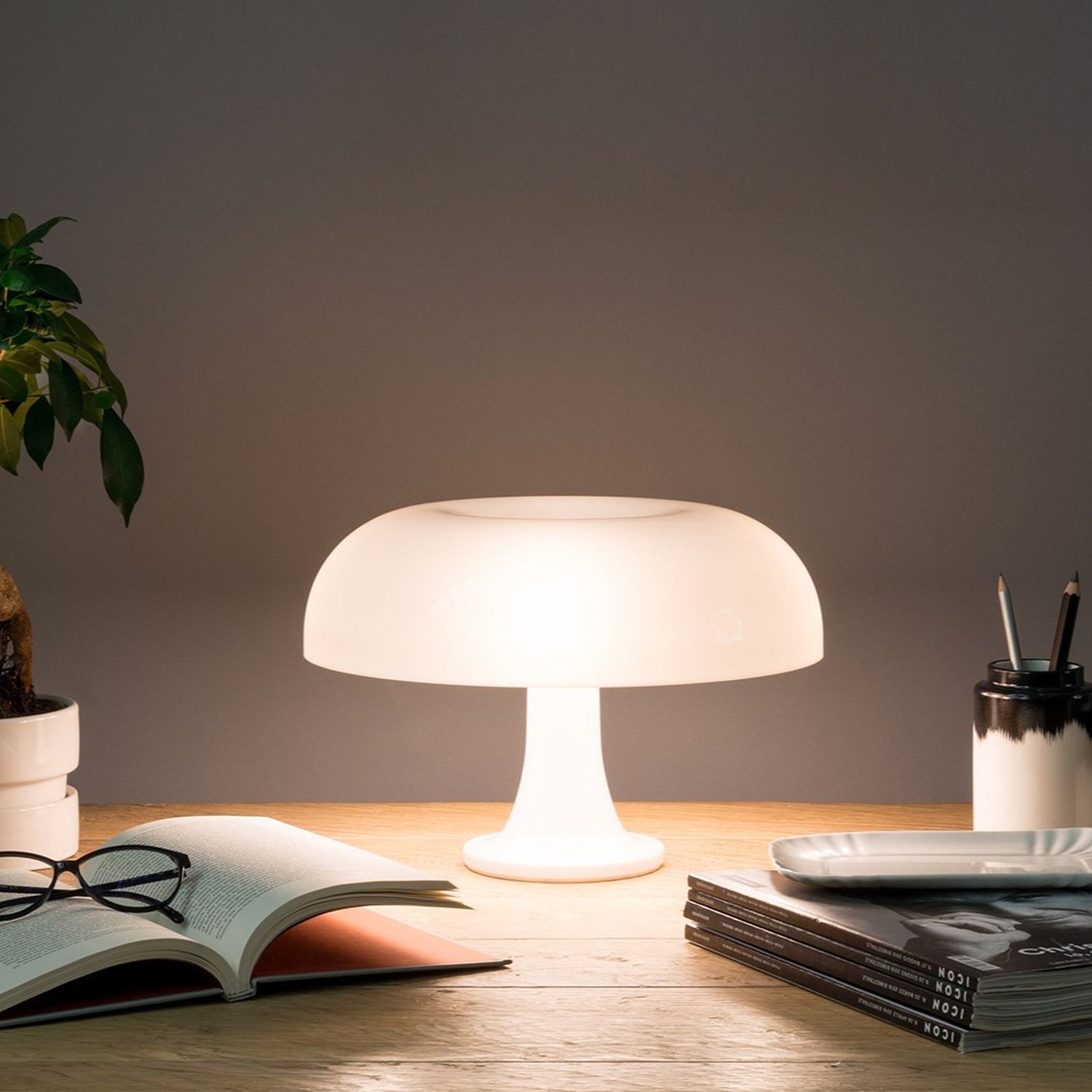 Tischleuchte Nessino von Artemide