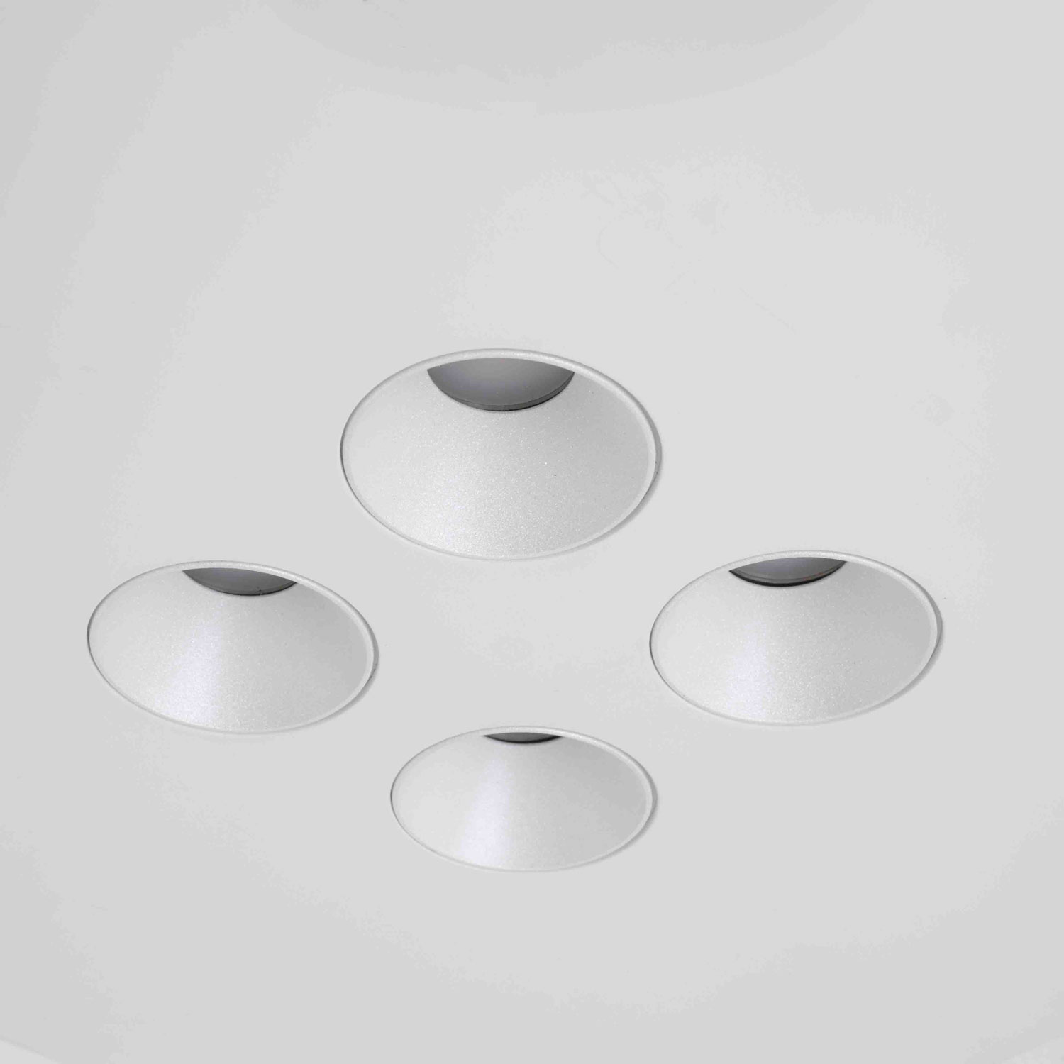 Confort LED ceiling light by Icone