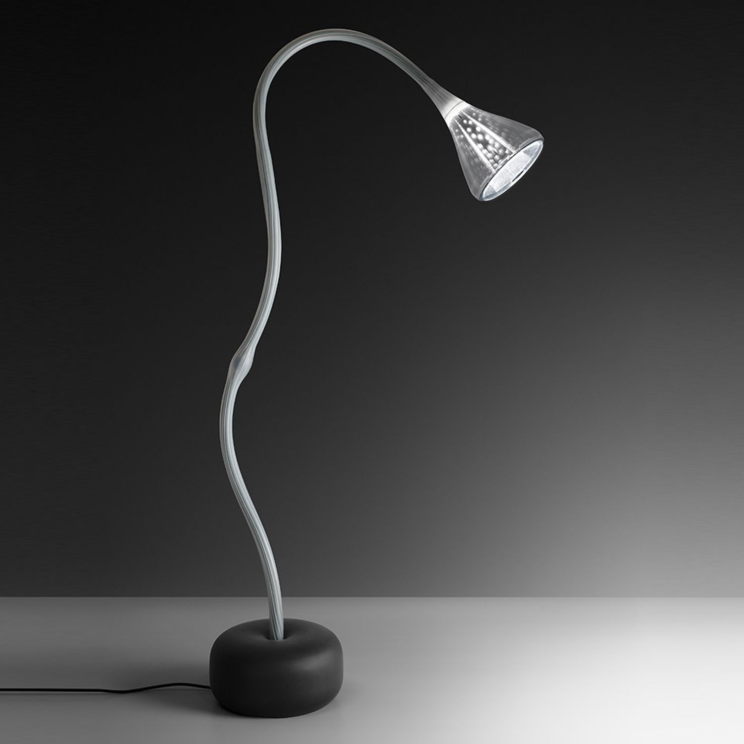 Stehleuchte PIPE LED FLOOR von Artemide